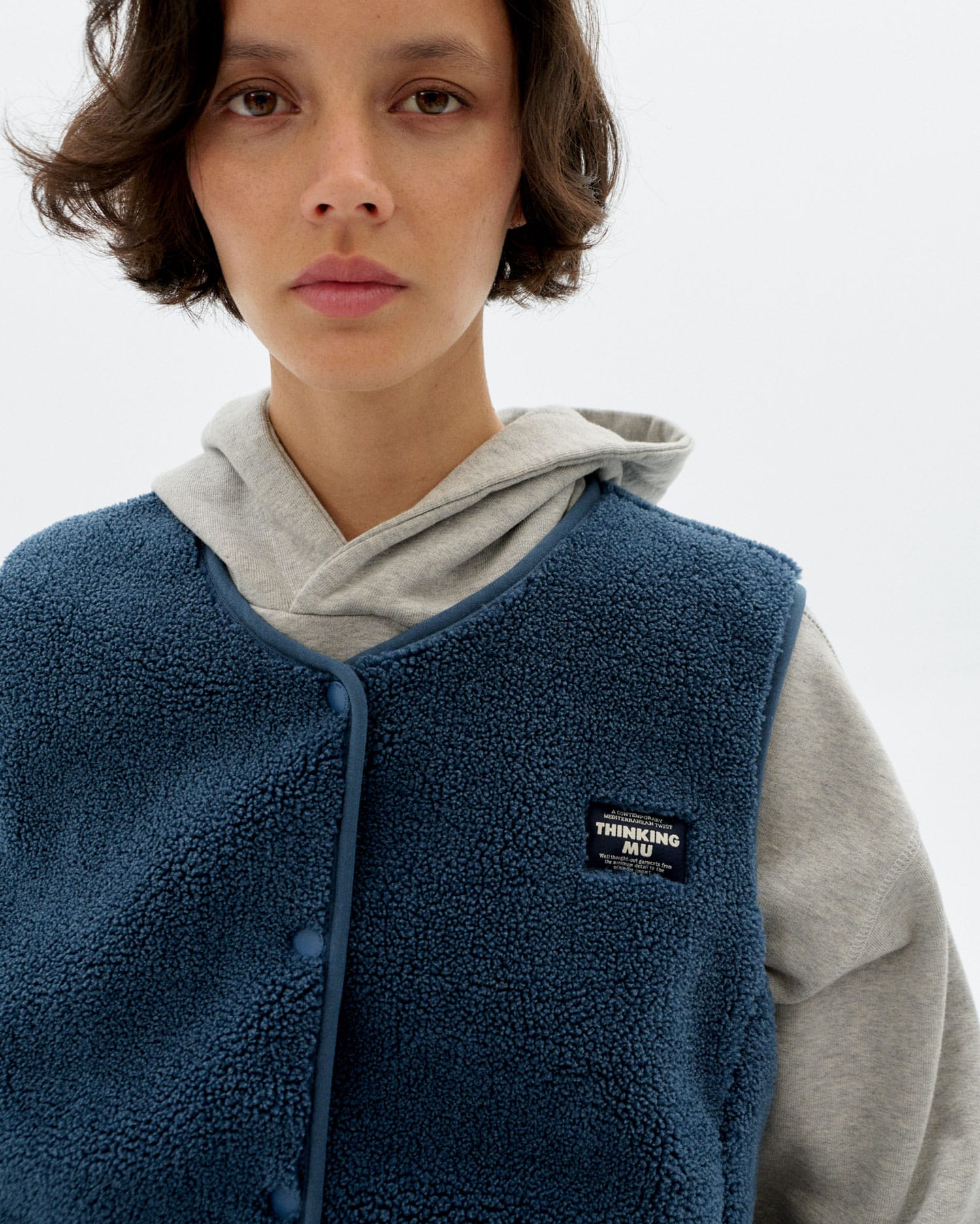 Veste sans manches bleu ardoise - Thinking Mu